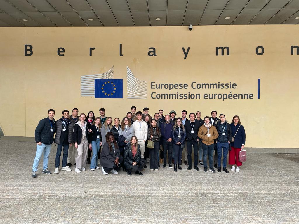 Estudiantes de la UGR visitan las Instituciones europeas en Bruselas